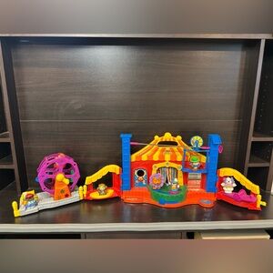 Fisher Price Little People Colorful Kids Carnival Playset